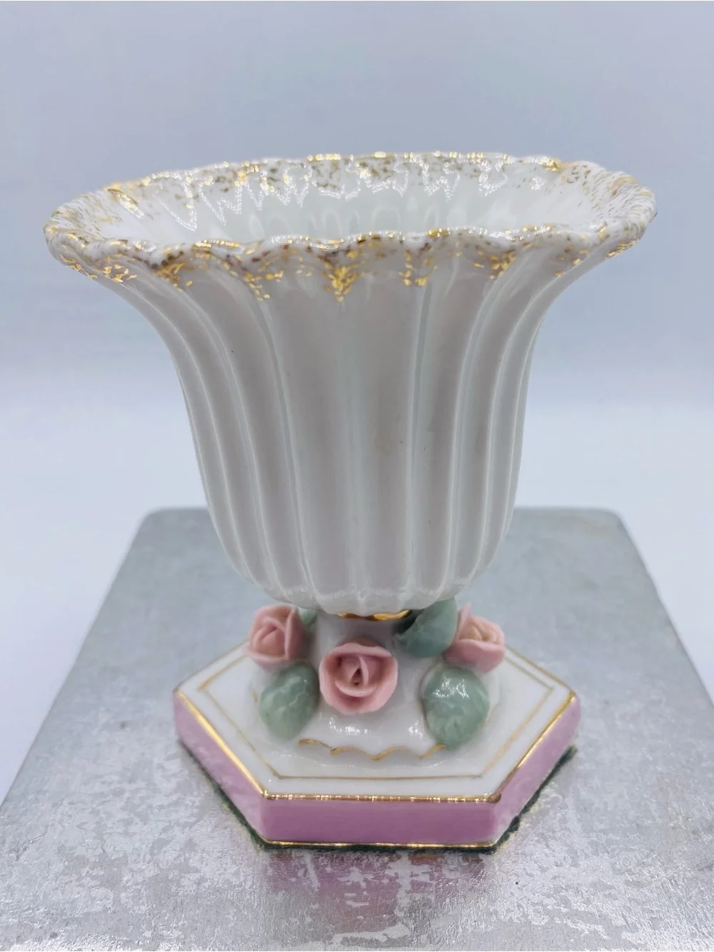 Vintage Bond Ware L&M Porcelain Fluted White Vase with Pink Roses Gold Trim